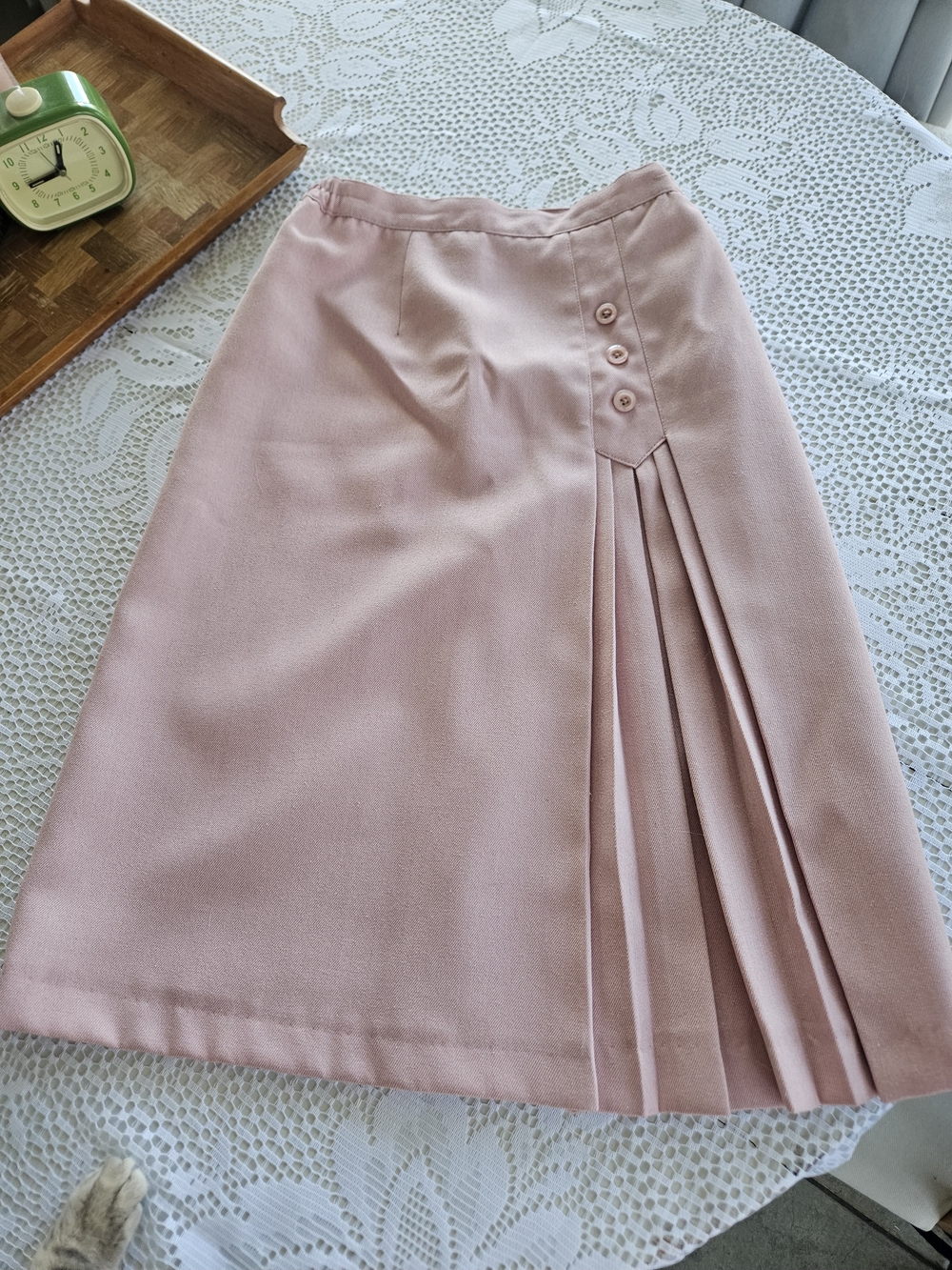 Vintage Pleated Midi Skirt in Blush Pink